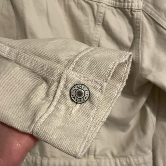 NWT American eagle cream jean jacket - Picture 2 of 7